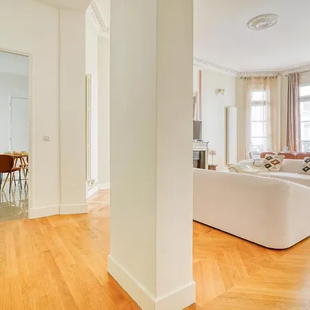 Proche Mairie Du 16e Arrondissement Apartment *