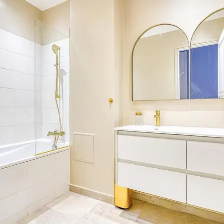 Apartment Proche Mairie Du 16e Arrondissement *